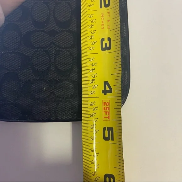 Coach Pouch * - Picture 5 of 5